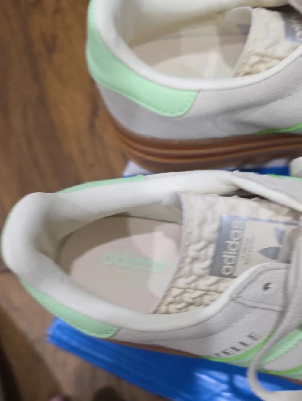 Adidas GAZELLE Platforom Cream Suede Sneakers Gum Bottoms Men's 6/ Women's 7.5 - Picture 5 of 8